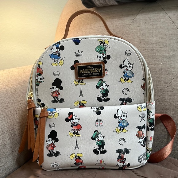 Disney Mickey & Friends box lunch Loungefly Backpack - Picture 1 of 3